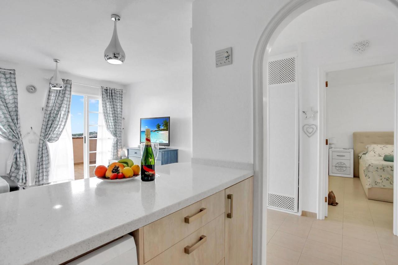Top Floor, Sea View, Huge Terrace, Heated Pool, Garage Los Cristianos  Extérieur photo