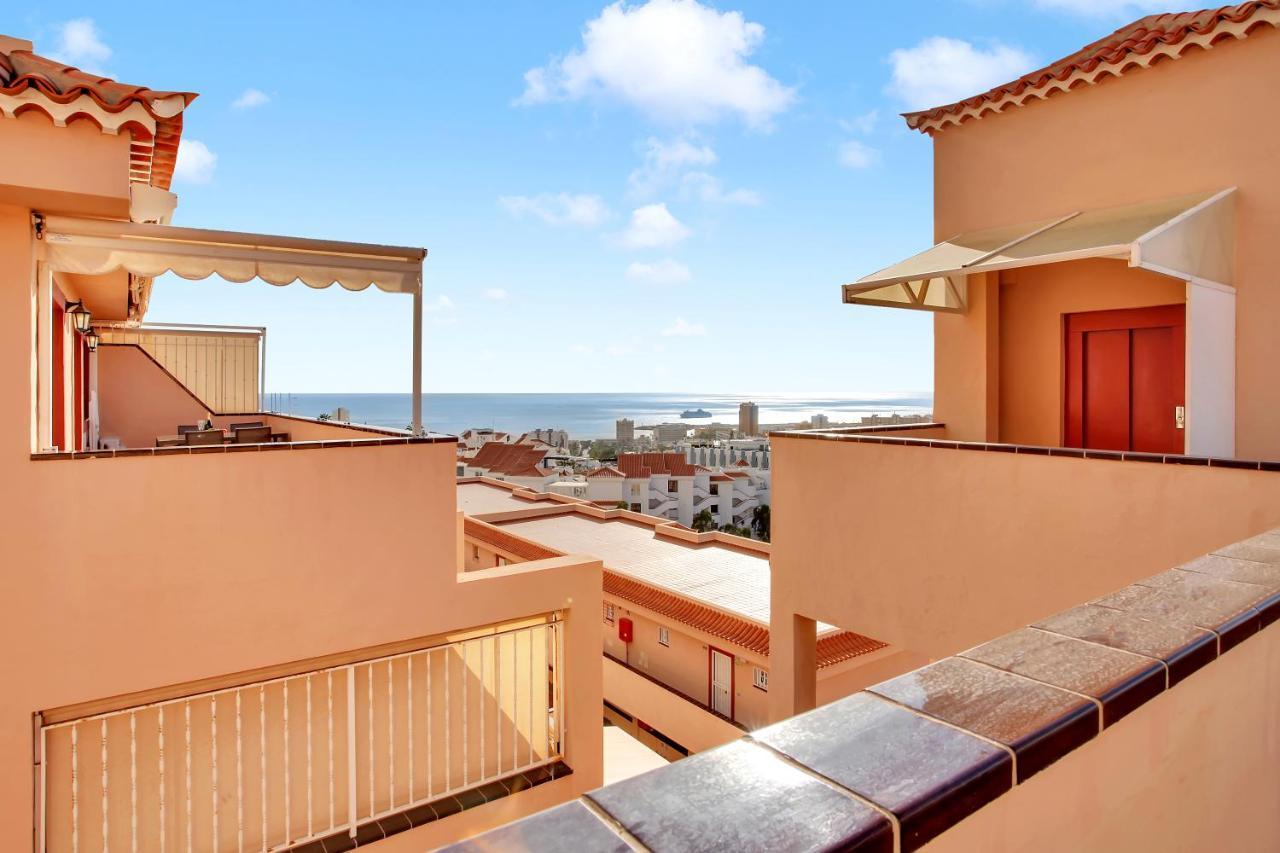 Top Floor, Sea View, Huge Terrace, Heated Pool, Garage Los Cristianos  Extérieur photo