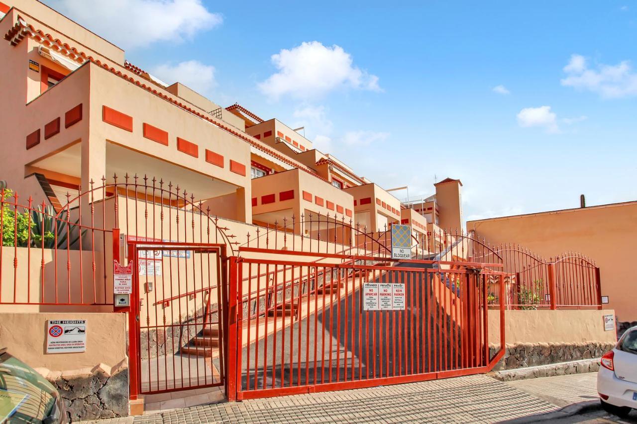 Top Floor, Sea View, Huge Terrace, Heated Pool, Garage Los Cristianos  Extérieur photo